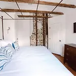 Guesthouse Charleston East 44