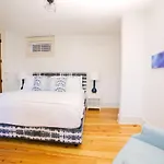 Guesthouse Charleston South 82 A And B