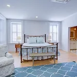 The Charleston Chestnut Mansion