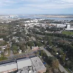 Close To Downtown Charleston! 2 Bedroom Retreat