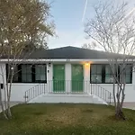 Cottage On Magnolia By Sweet Escape Stays