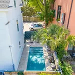 Artsy Apartment In Victorian Home With Heated Salt Water Pool