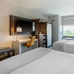 Cambria Hotel Charleston Riverview