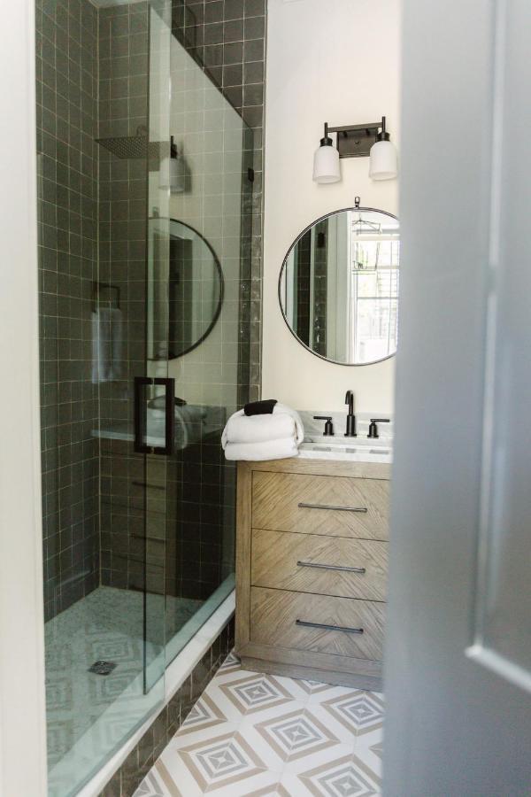 East 46 E Apartment Charleston