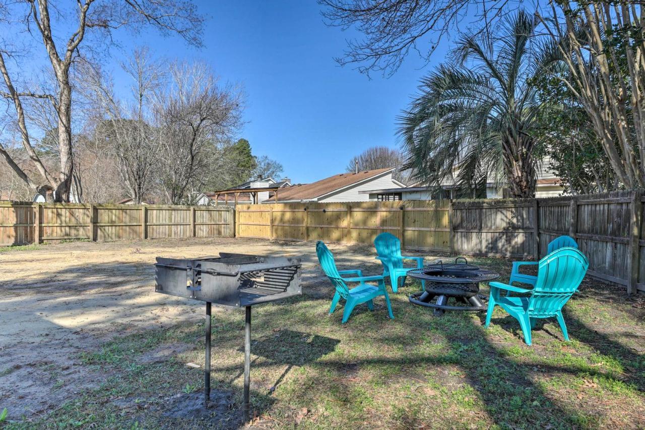 North With Fire Pit And Gazebo! Holiday home *