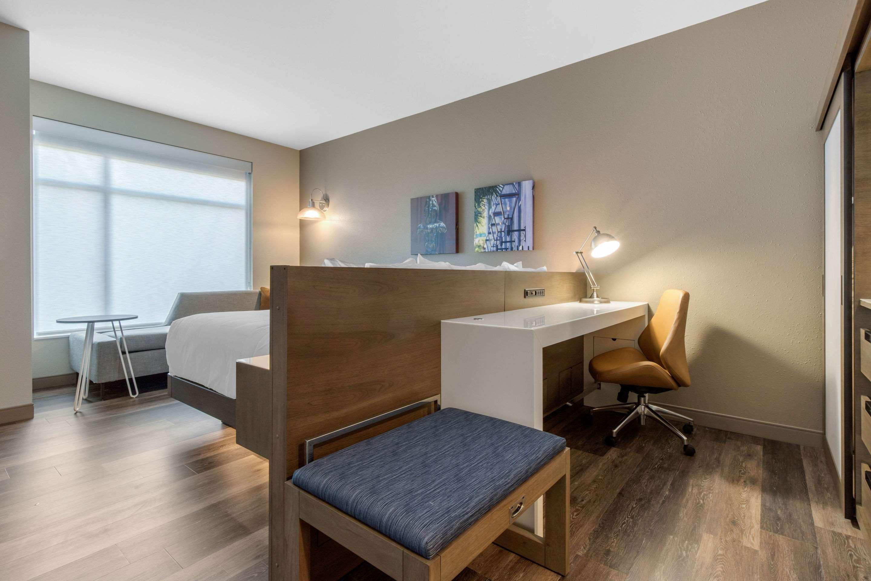 Cambria Mount Pleasant - Hotel