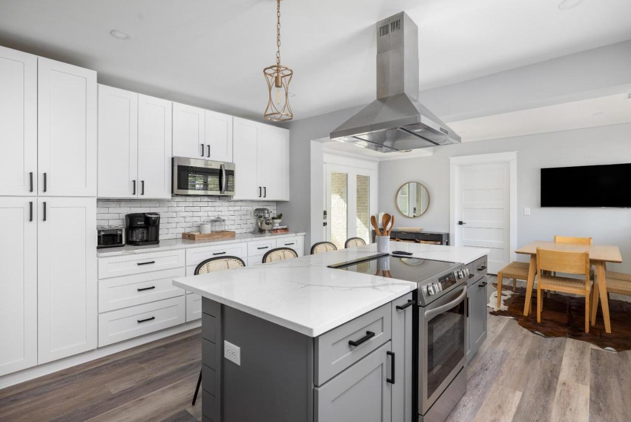 Holiday home Palmetto Grove Walk To Shem Creek Mins To Dwtn *