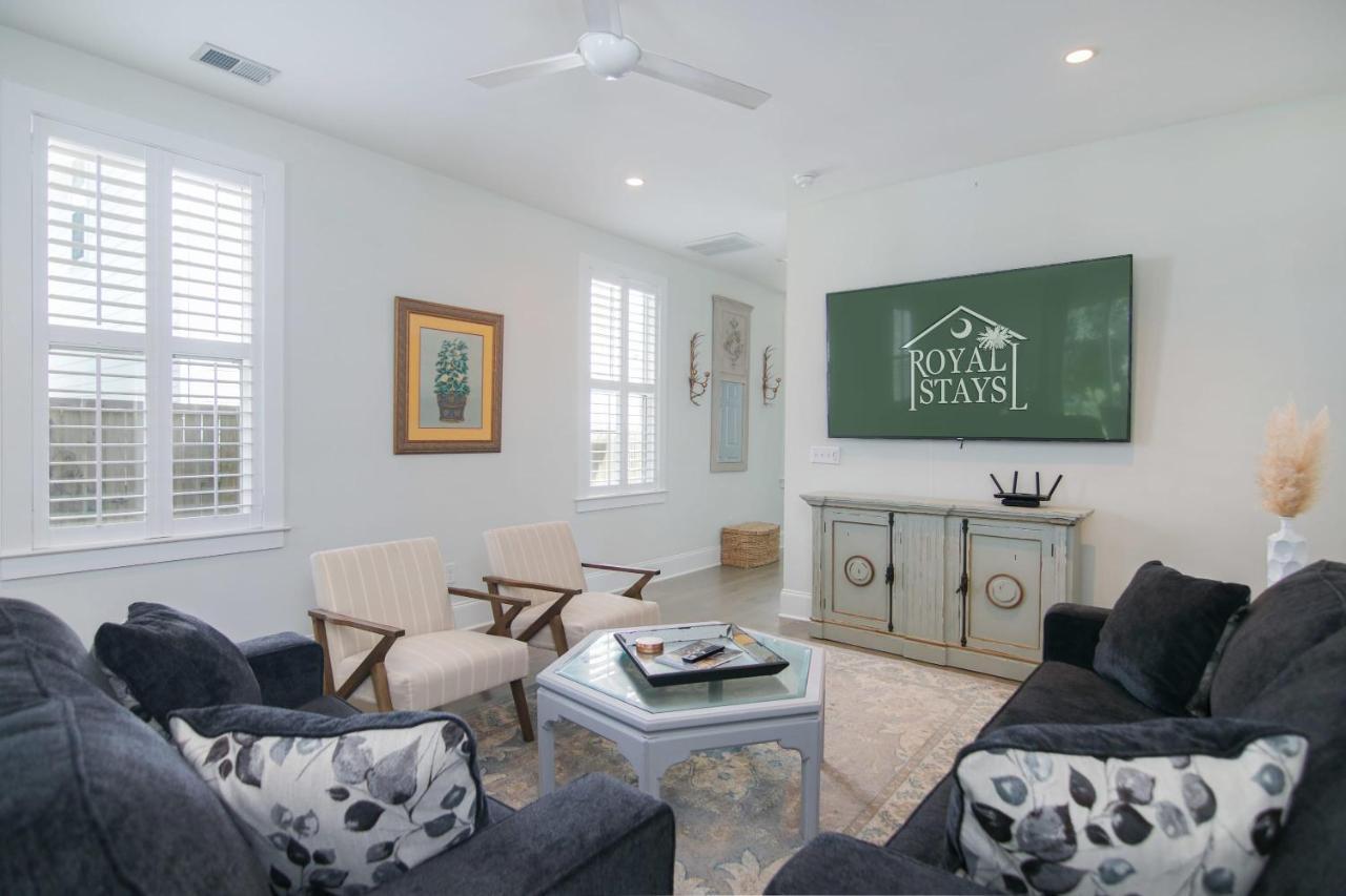 Holy Charm - Mins To Dtwn - Shem Creek Charleston