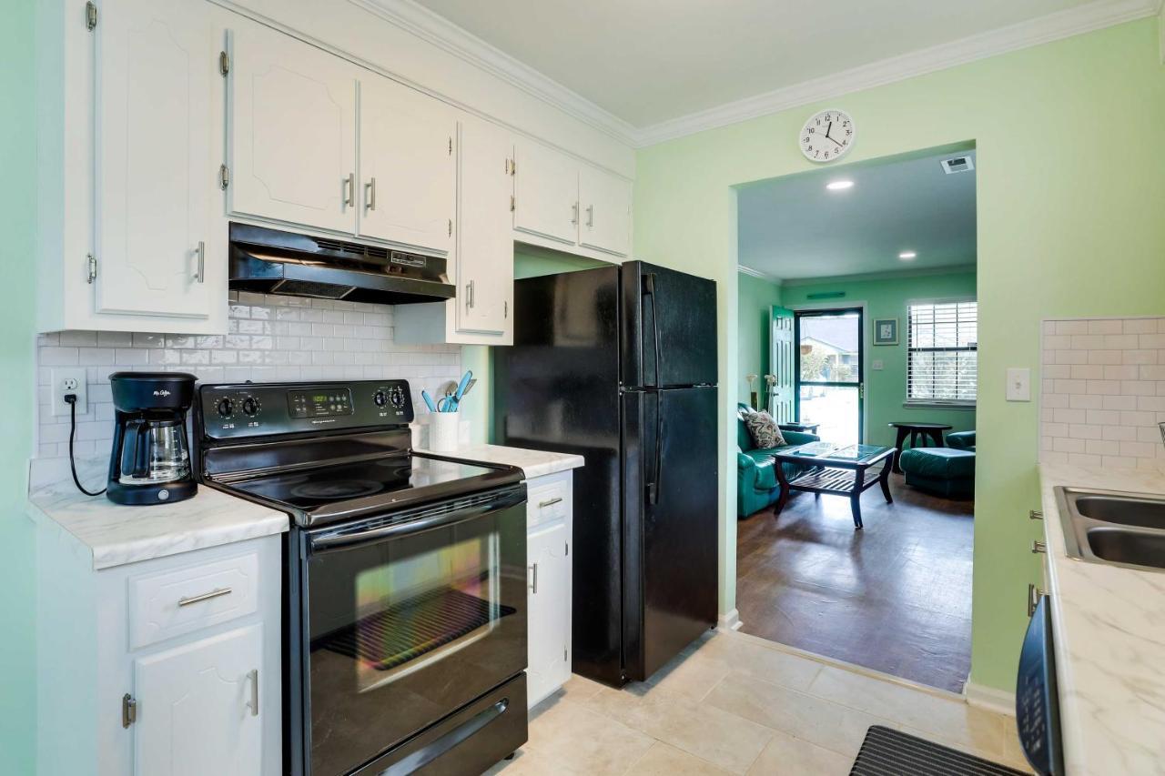 Apartment Vibrant North Duplex Near Airport! *