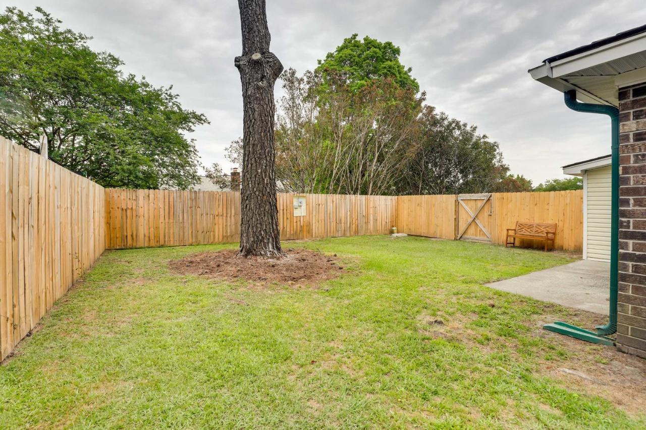 Vibrant North Duplex Near Airport! Apartment Charleston