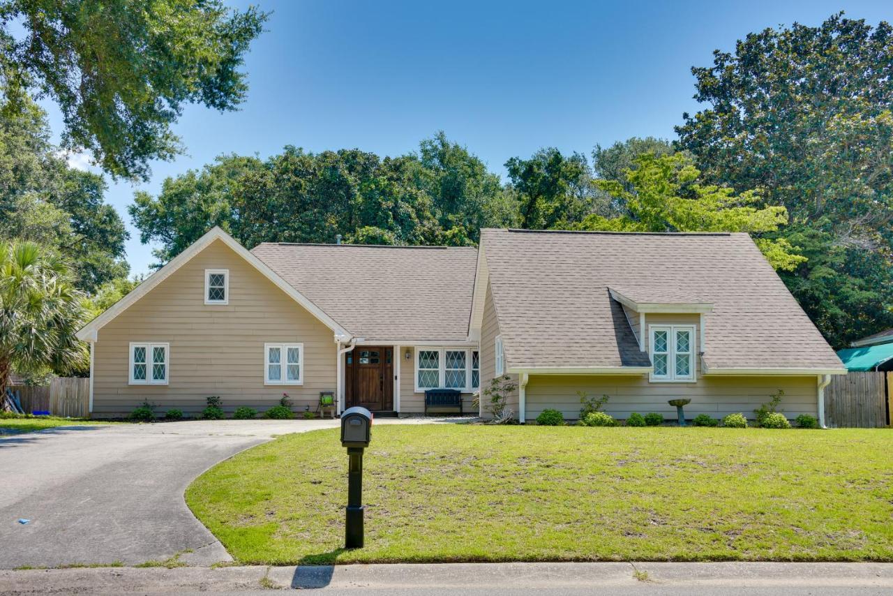 Holiday home Vacation About 7 Mi To Folly Beach! *