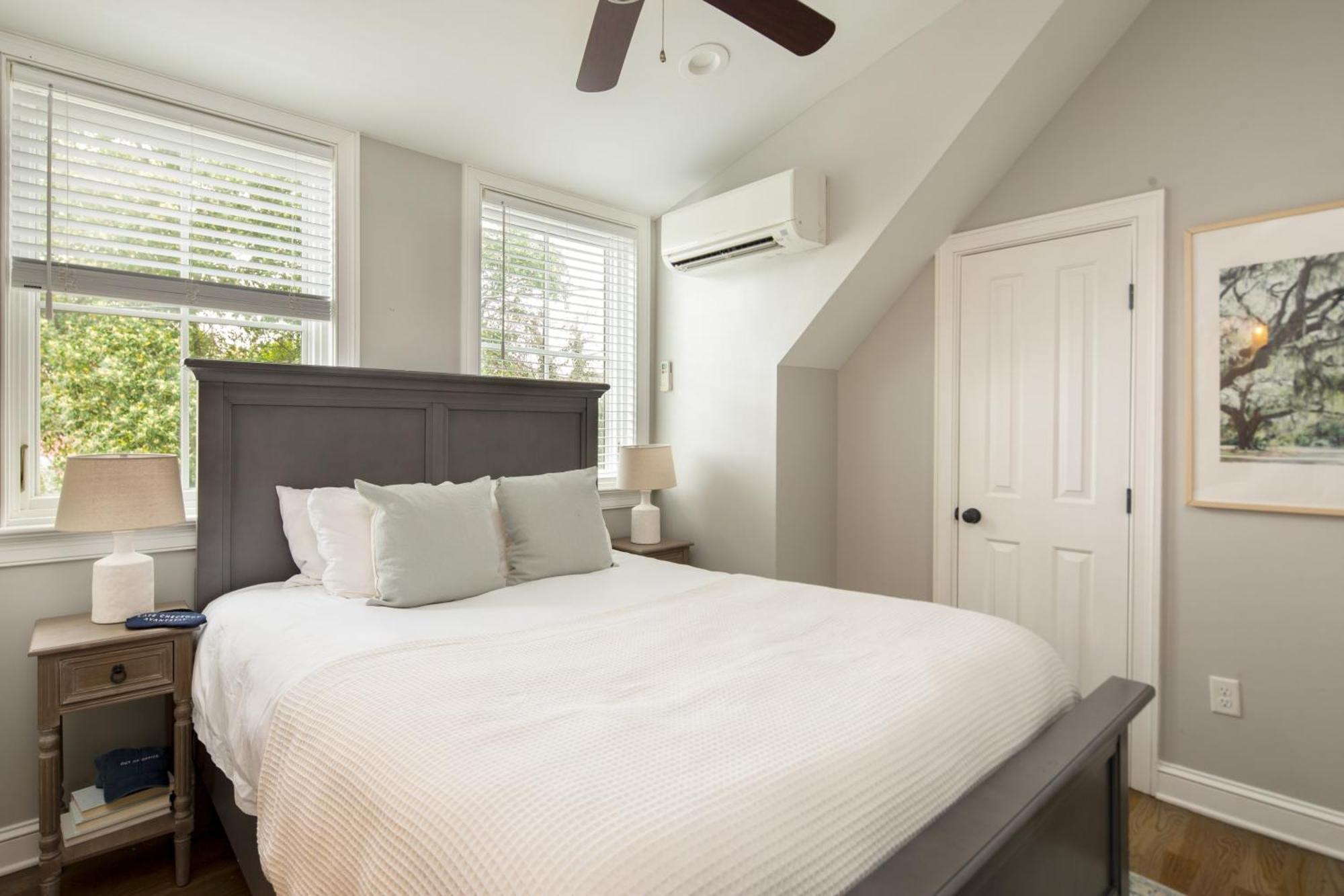 The Chapel Carriage House C By Avantstay Gorgeous Character In Historic Dt W Hot Tub Holiday home Charleston