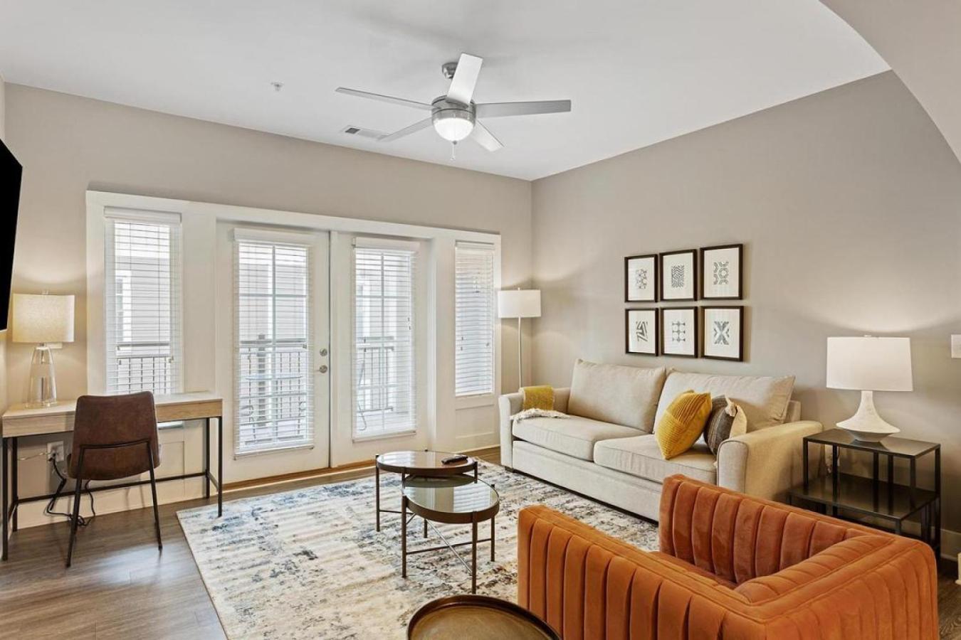 Landing Modern With Amazing Amenities * Charleston