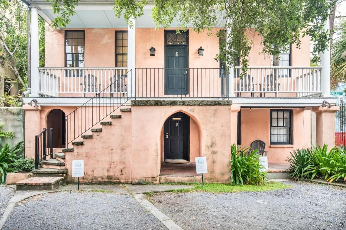 Unique & Charming 1 Bedroom One Block To King St