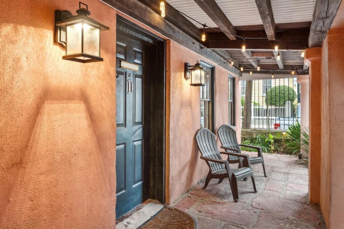 Unique & Charming 1 Bedroom One Block To King St