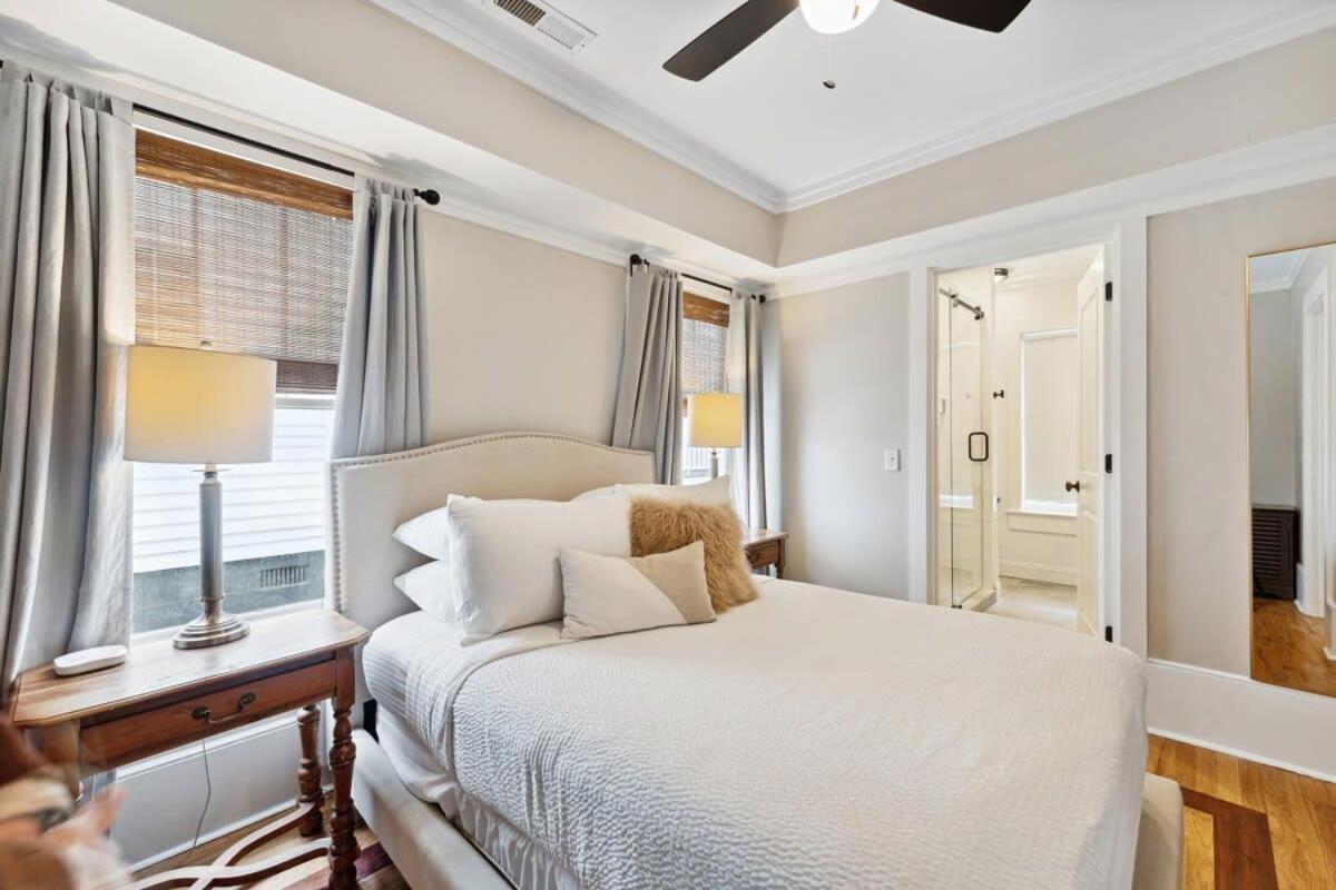 Downtown 3 Bedroom With Tons Of Natural Light Charleston