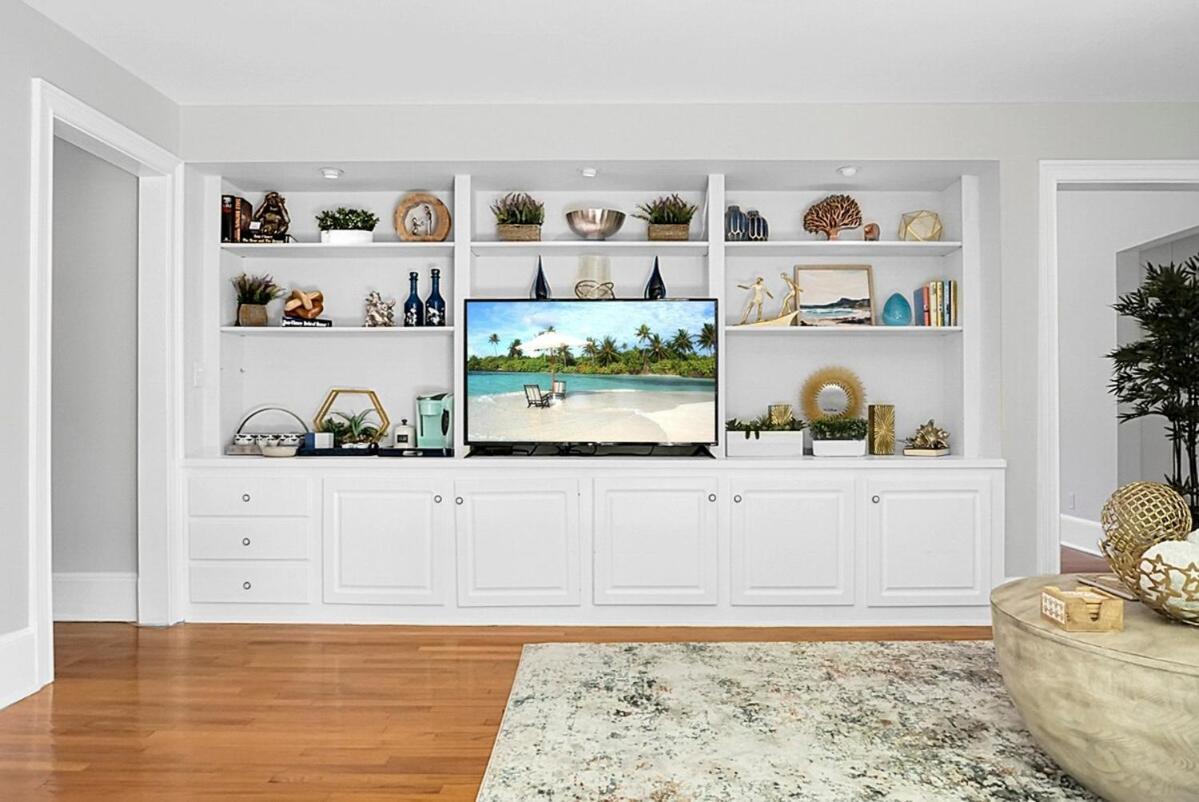 Stunning Near Shem Creek Holiday home *