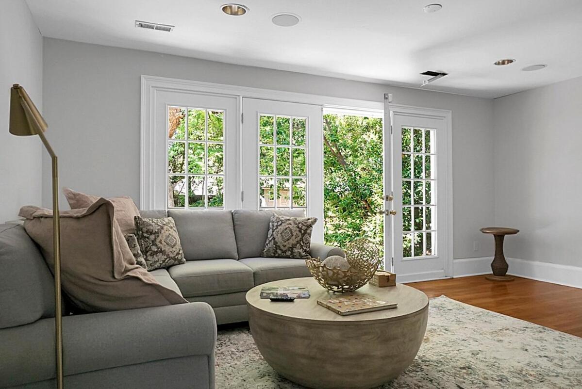 Holiday home Stunning Near Shem Creek Charleston