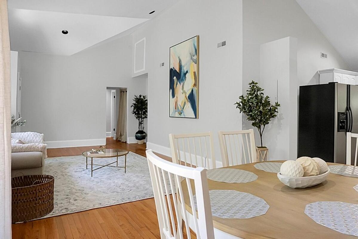 Stunning Near Shem Creek * Charleston