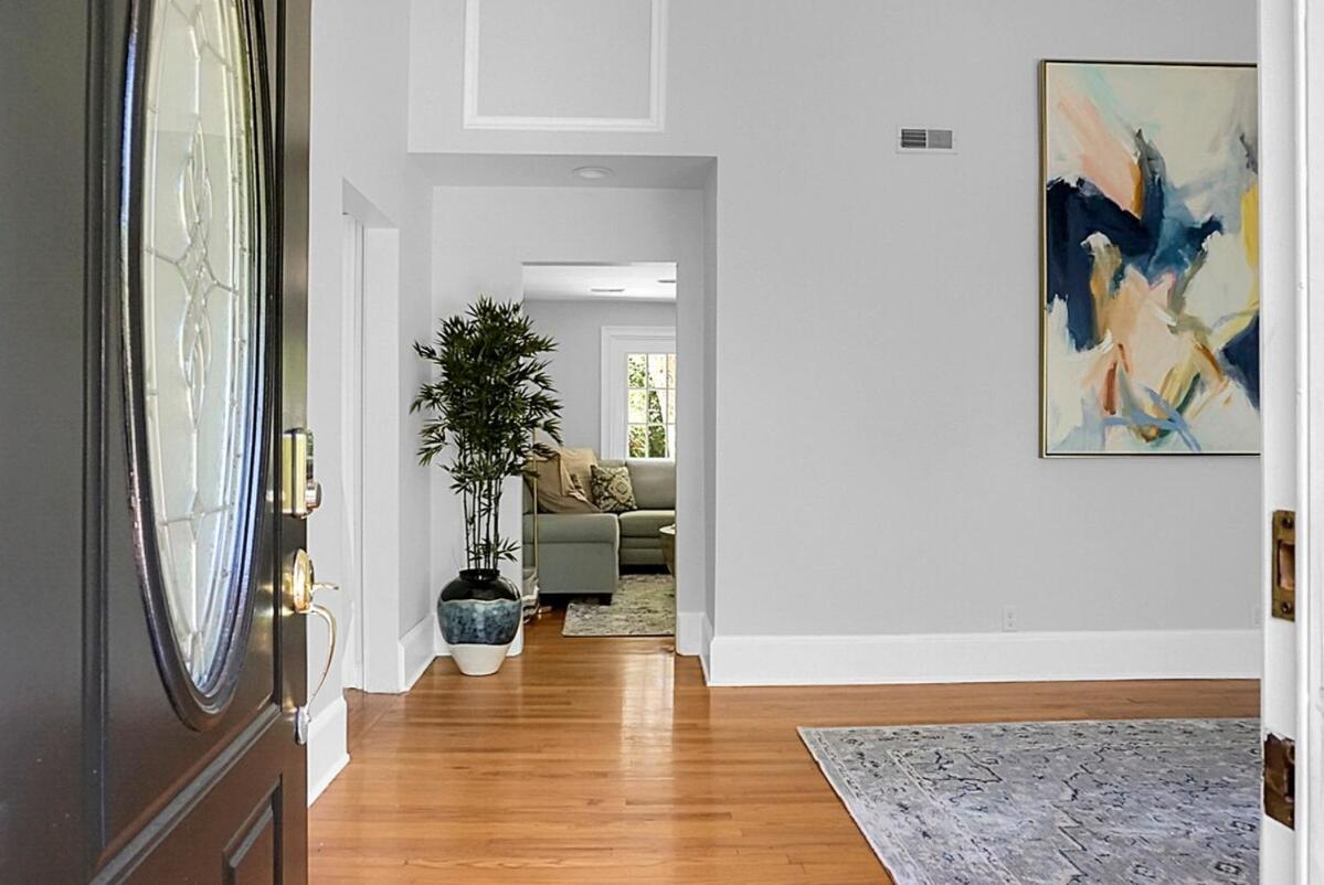 Holiday home Stunning Near Shem Creek Charleston
