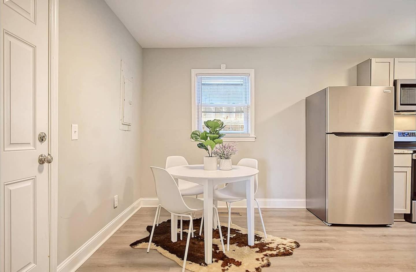 Holiday home Close To Downtown Charleston! 2 Bedroom Retreat
