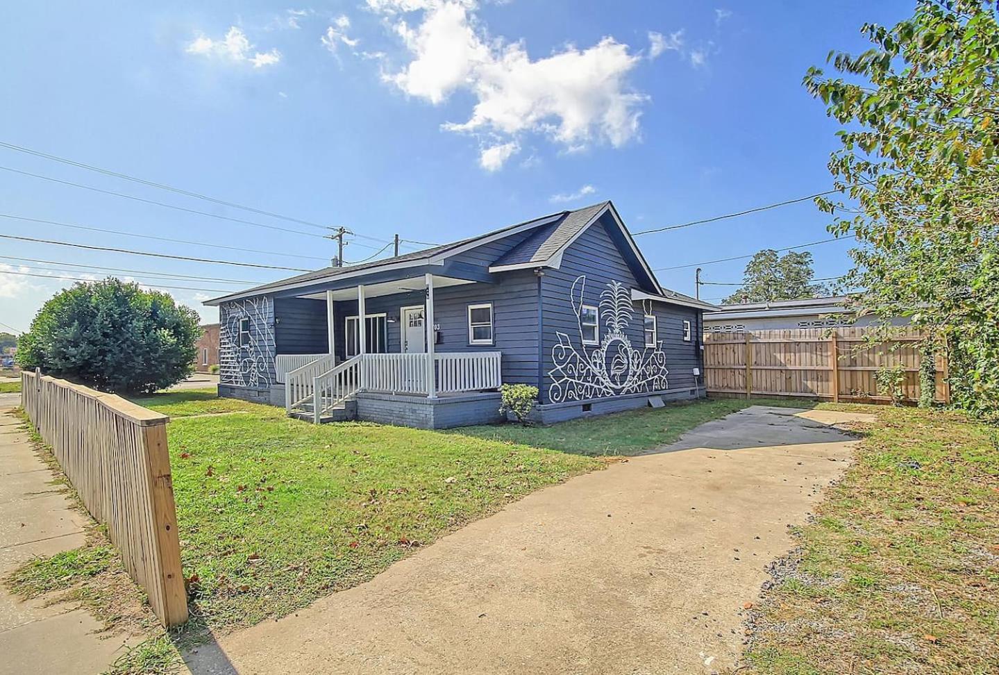 Close To Downtown Charleston! 2 Bedroom Retreat Holiday home *