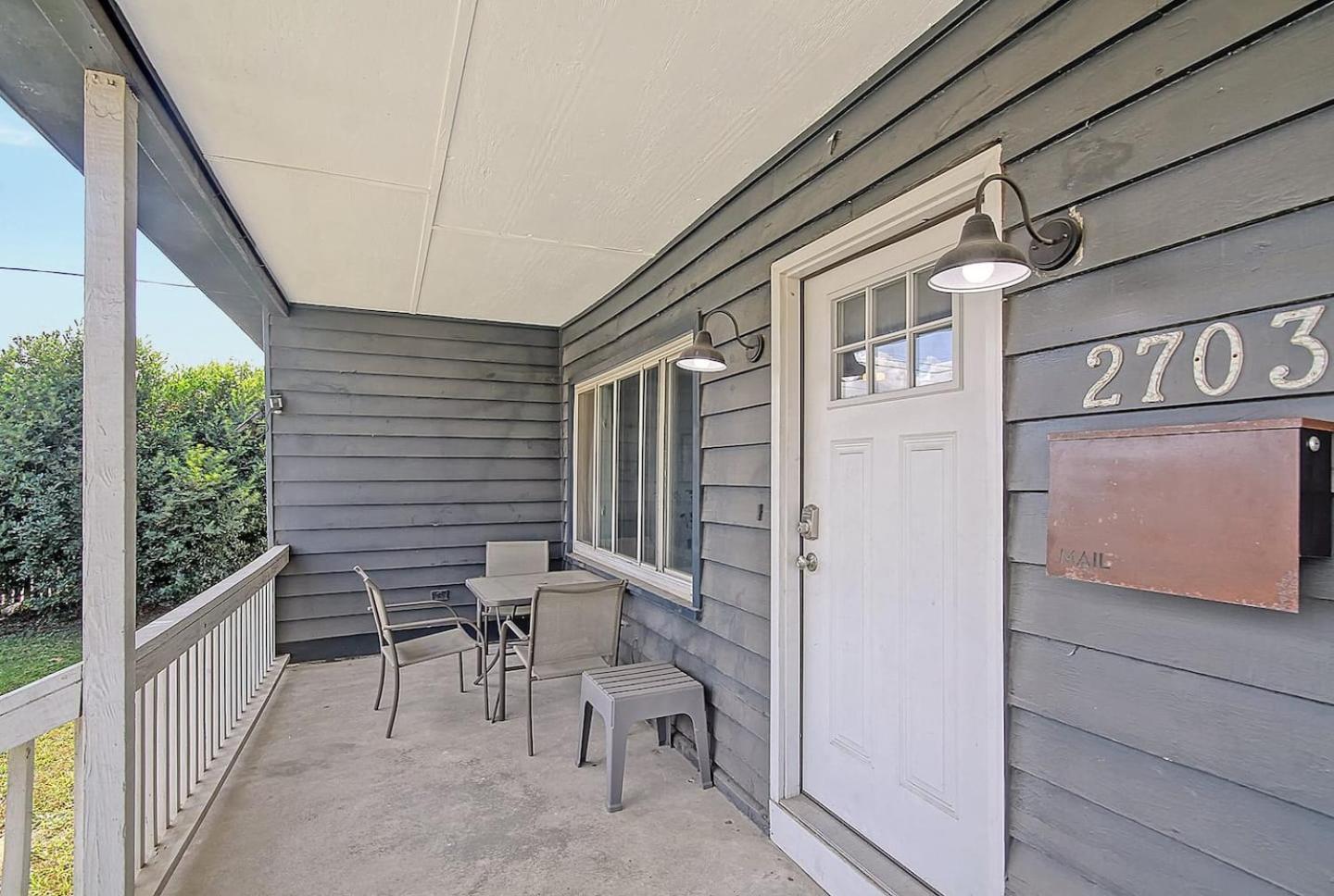 Close To Downtown Charleston! 2 Bedroom Retreat Holiday home *
