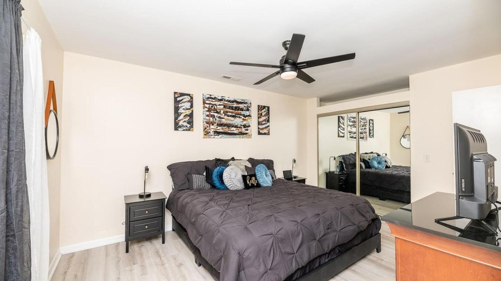 Convenient Modern Villa, 3 Beds, Near Everything