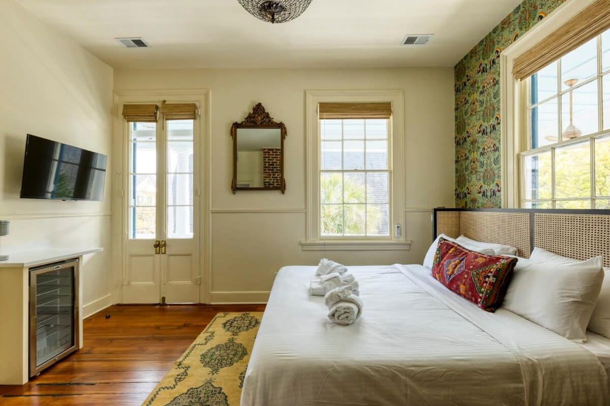 Bed & Breakfast The Ashley Veranda King Includes Breakfast Charleston