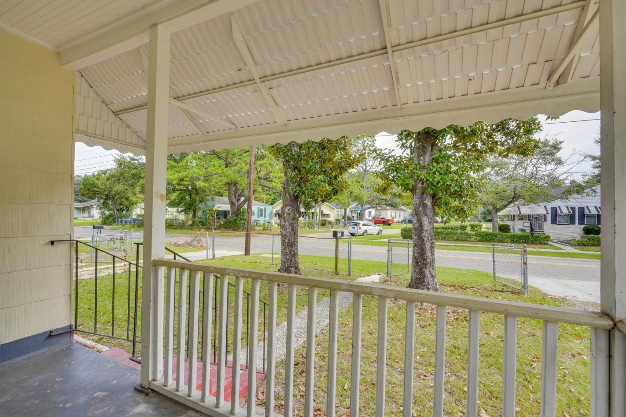 3 Mi To Park Circle North Abode! *