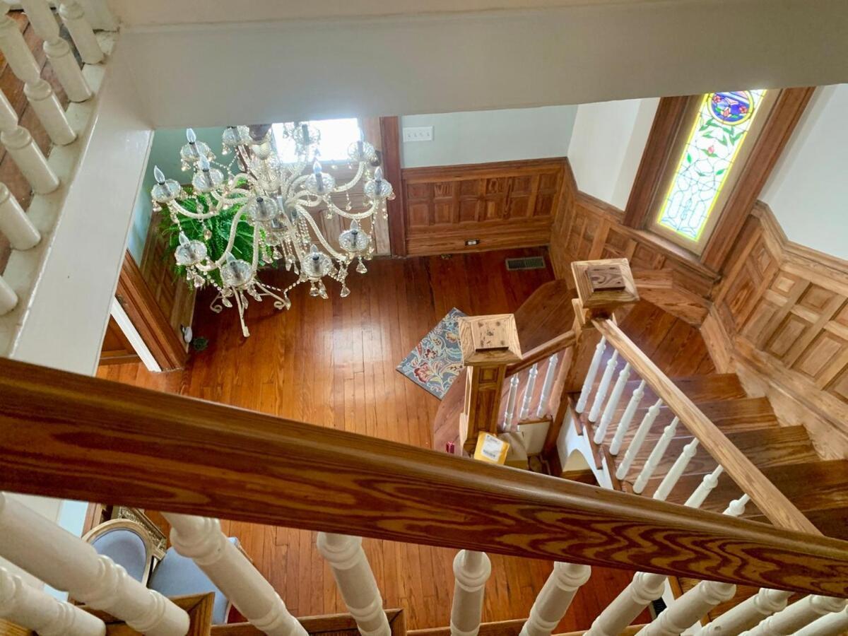 Holiday home 30 Day Minimum! Downtown Cannon Park 2 Bdr *