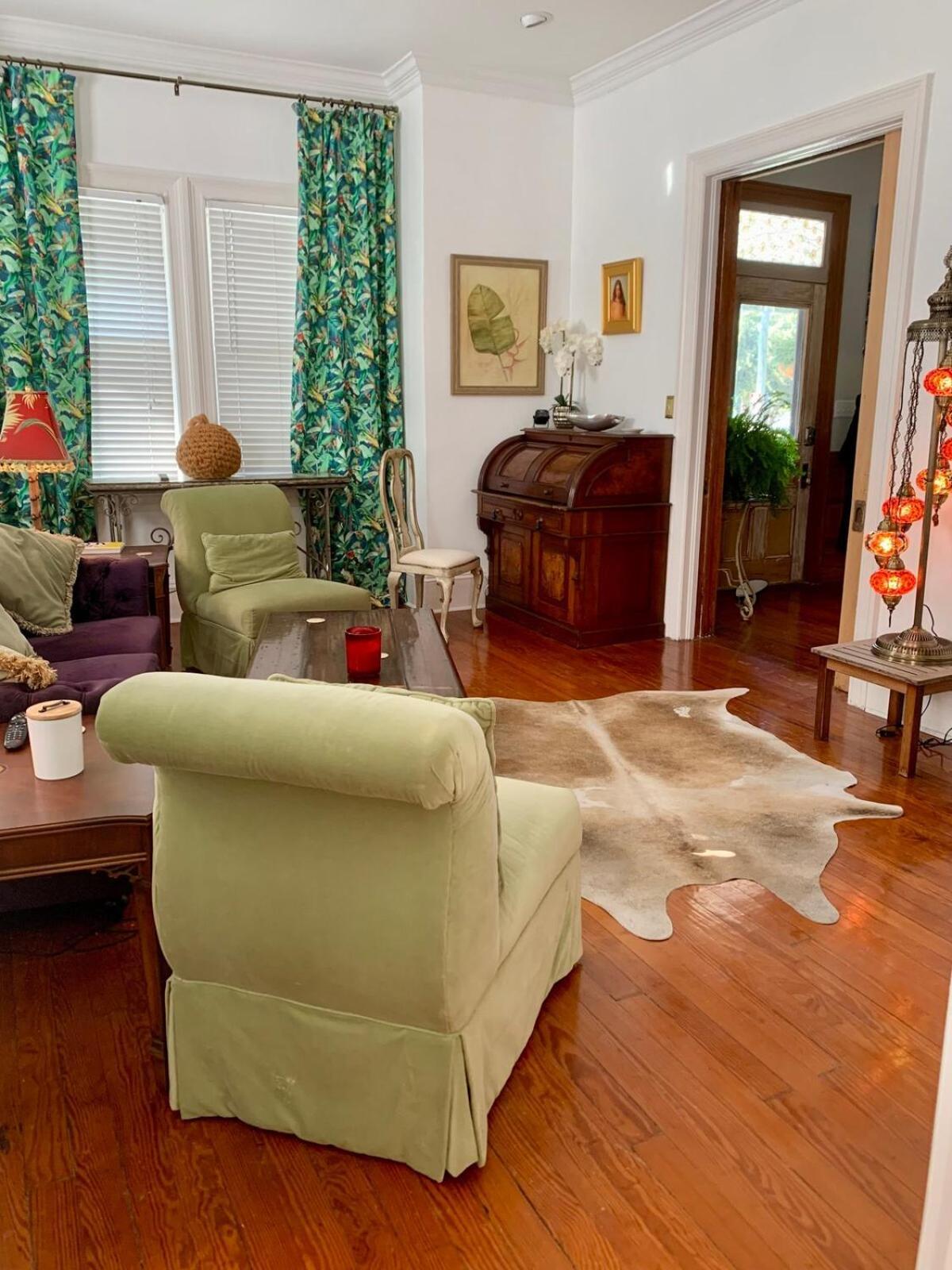 Holiday home 30 Day Minimum! Downtown Cannon Park 2 Bdr Charleston