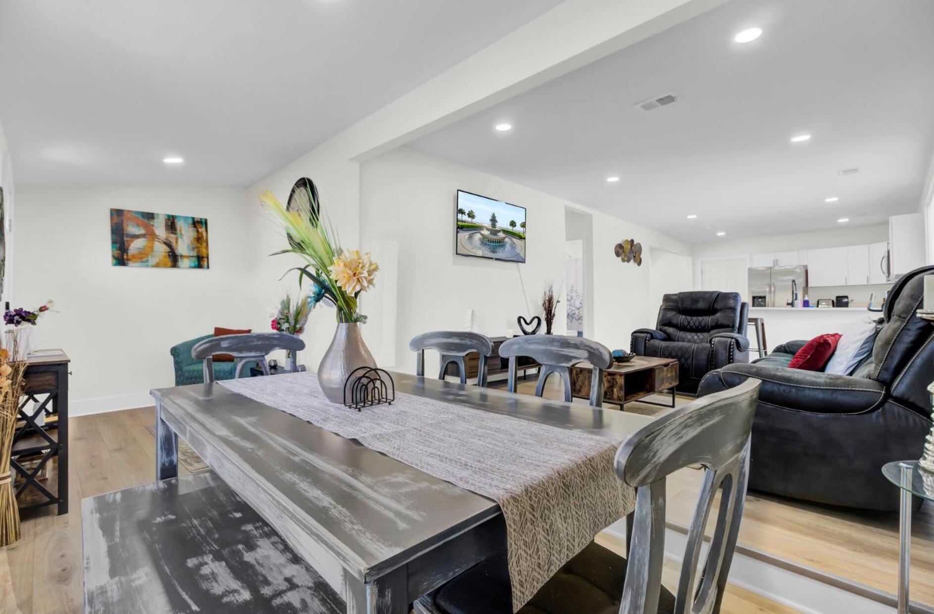 Cozy House Just Minutes From Downtown Holiday home *