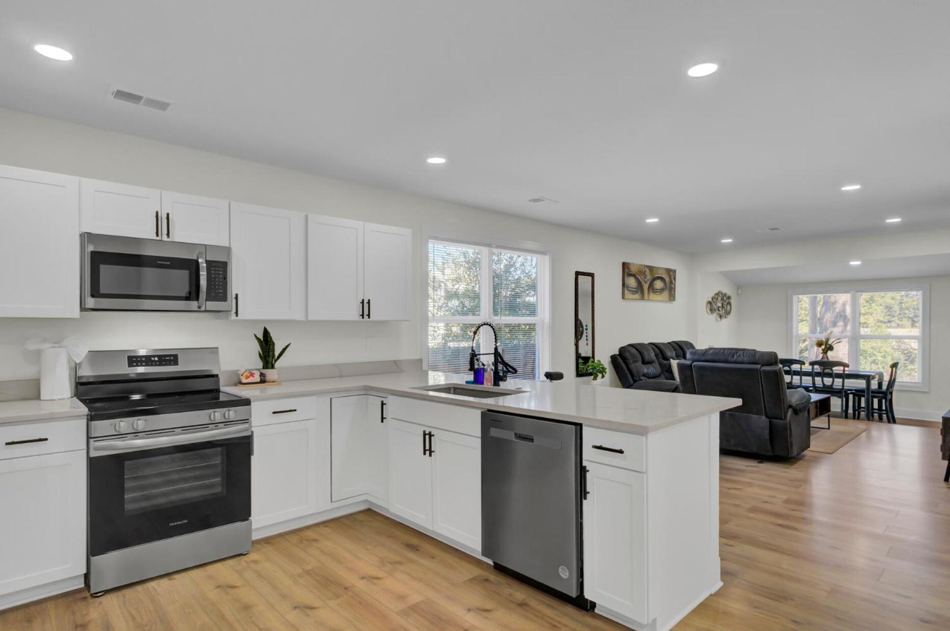 Holiday home Cozy House Just Minutes From Downtown