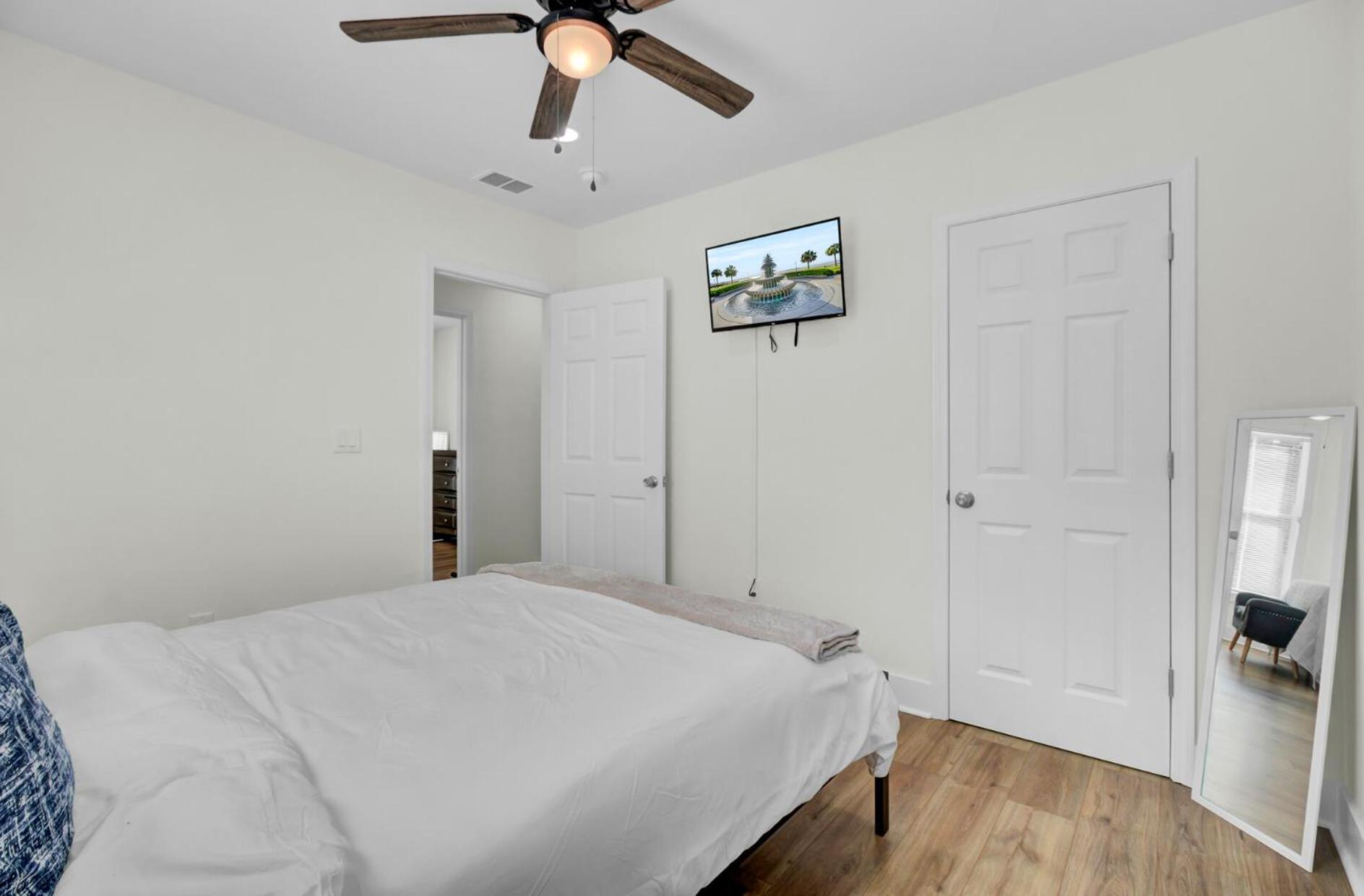 Cozy House Just Minutes From Downtown Charleston