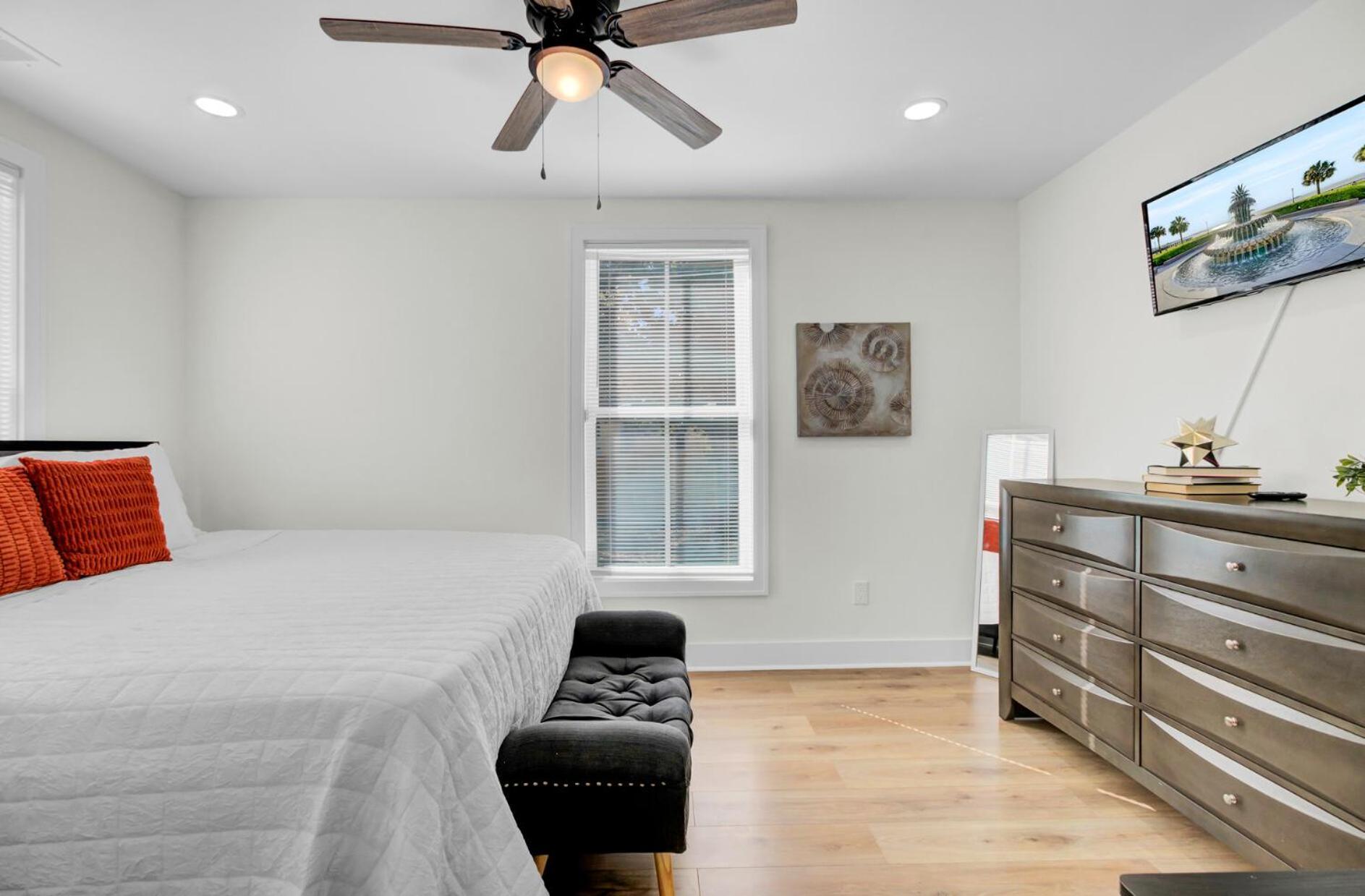Cozy House Just Minutes From Downtown Holiday home