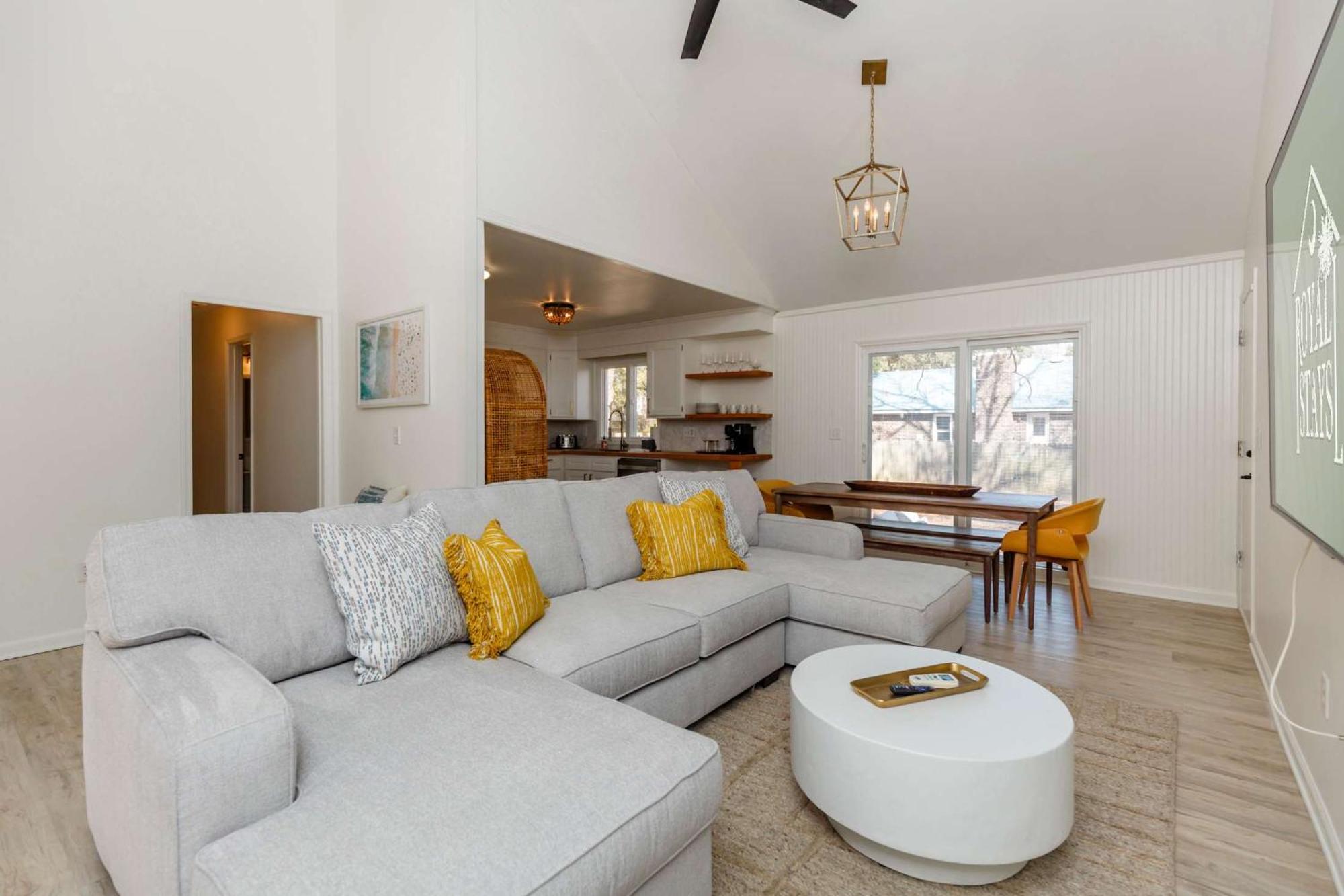 Southern Serenity Fenced In Yard Pet Friendly Charleston