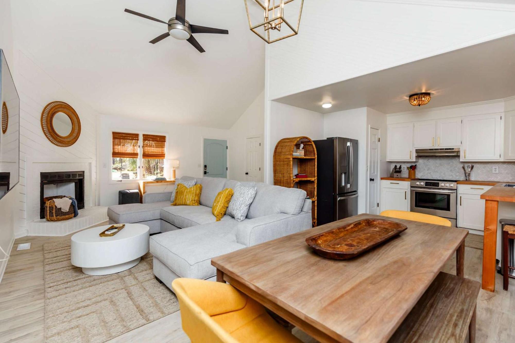 Southern Serenity Fenced In Yard Pet Friendly Charleston