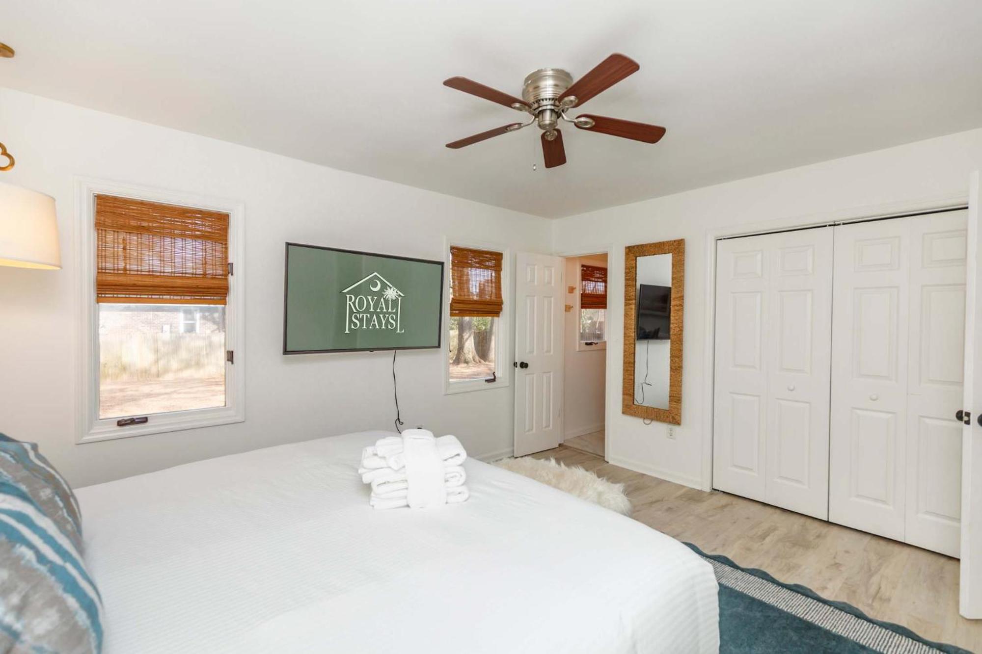 Holiday home Southern Serenity Fenced In Yard Pet Friendly *