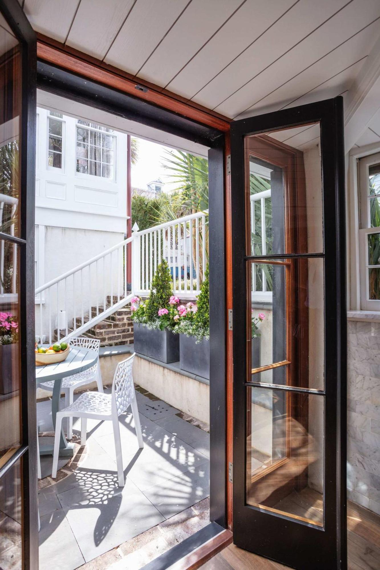 Solarium At Cassa Zoe Holiday home Charleston