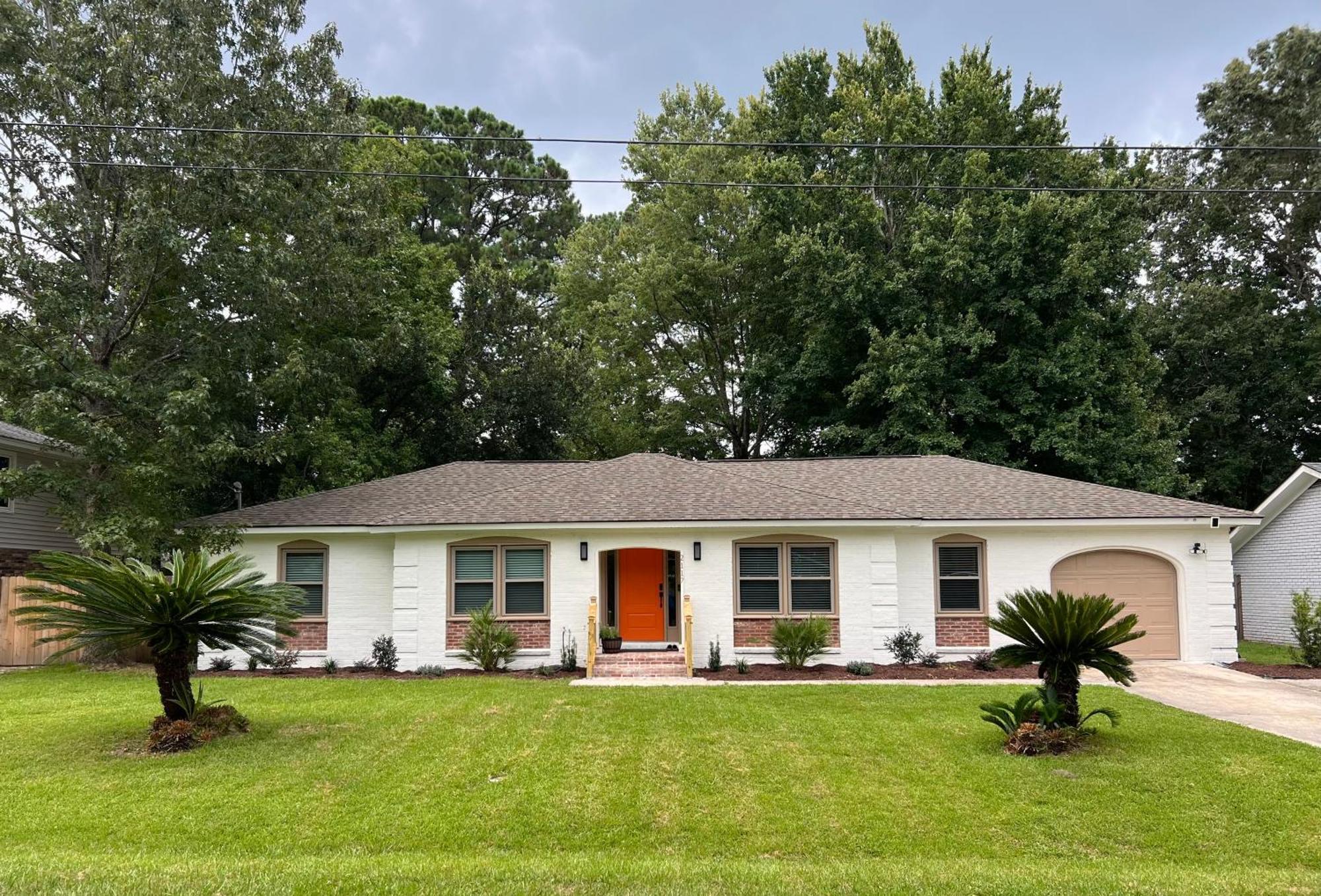 Cozy Retreat Close To Downtown Charleston
