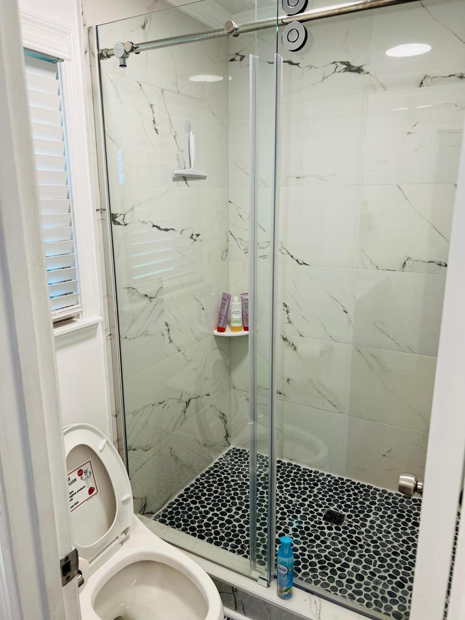 Cozy Retreat Close To Downtown Holiday home Charleston