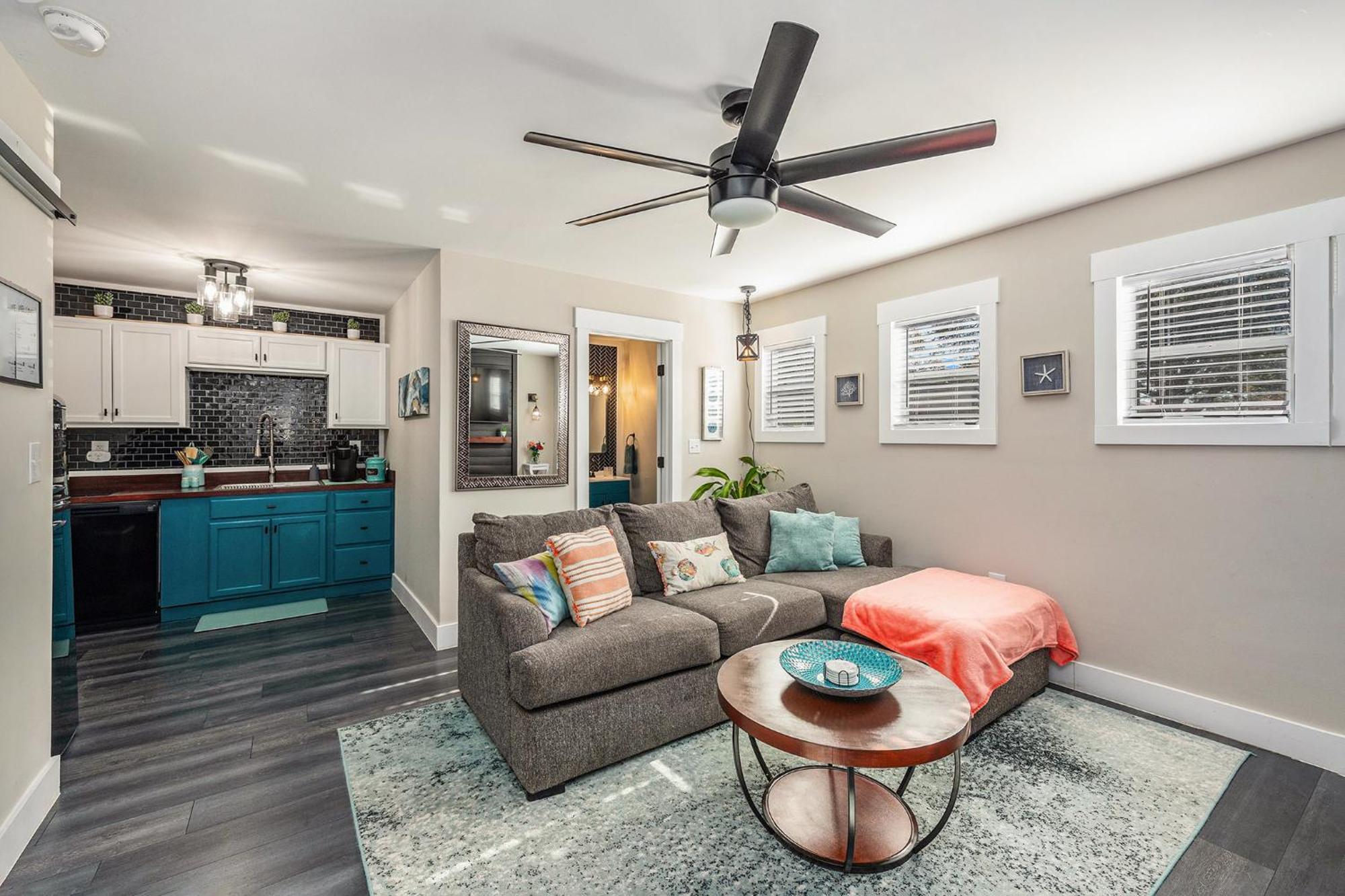The Coastal Retreat - The Perfect Couples Getaway * Charleston