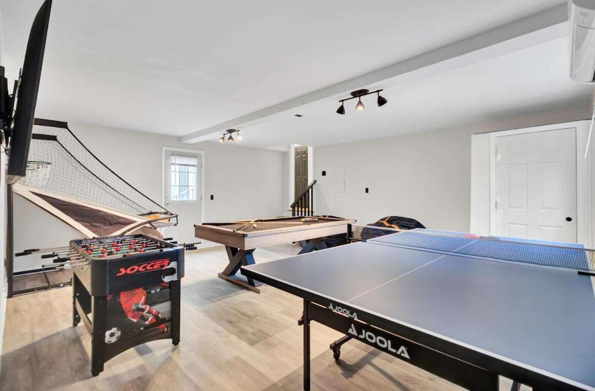 Your Storybook Hideaway - Game - 10 Minutes From Airport Holiday home Charleston