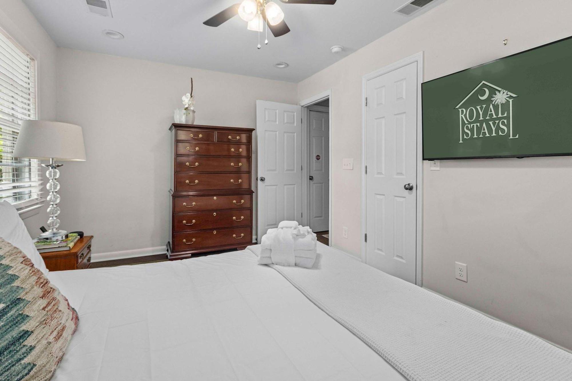 Remleys Row- Mins To Shem Creek And Dtwn Chs Holiday home