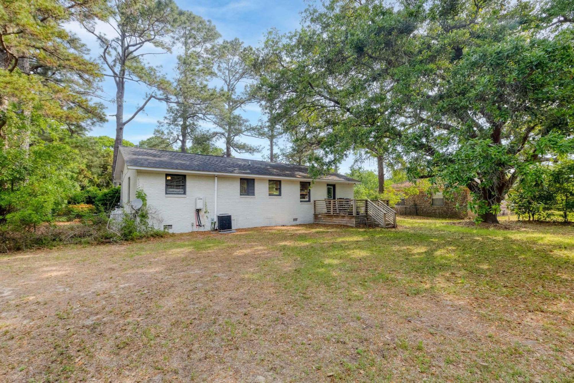 Holiday home Remleys Row- Mins To Shem Creek And Dtwn Chs *