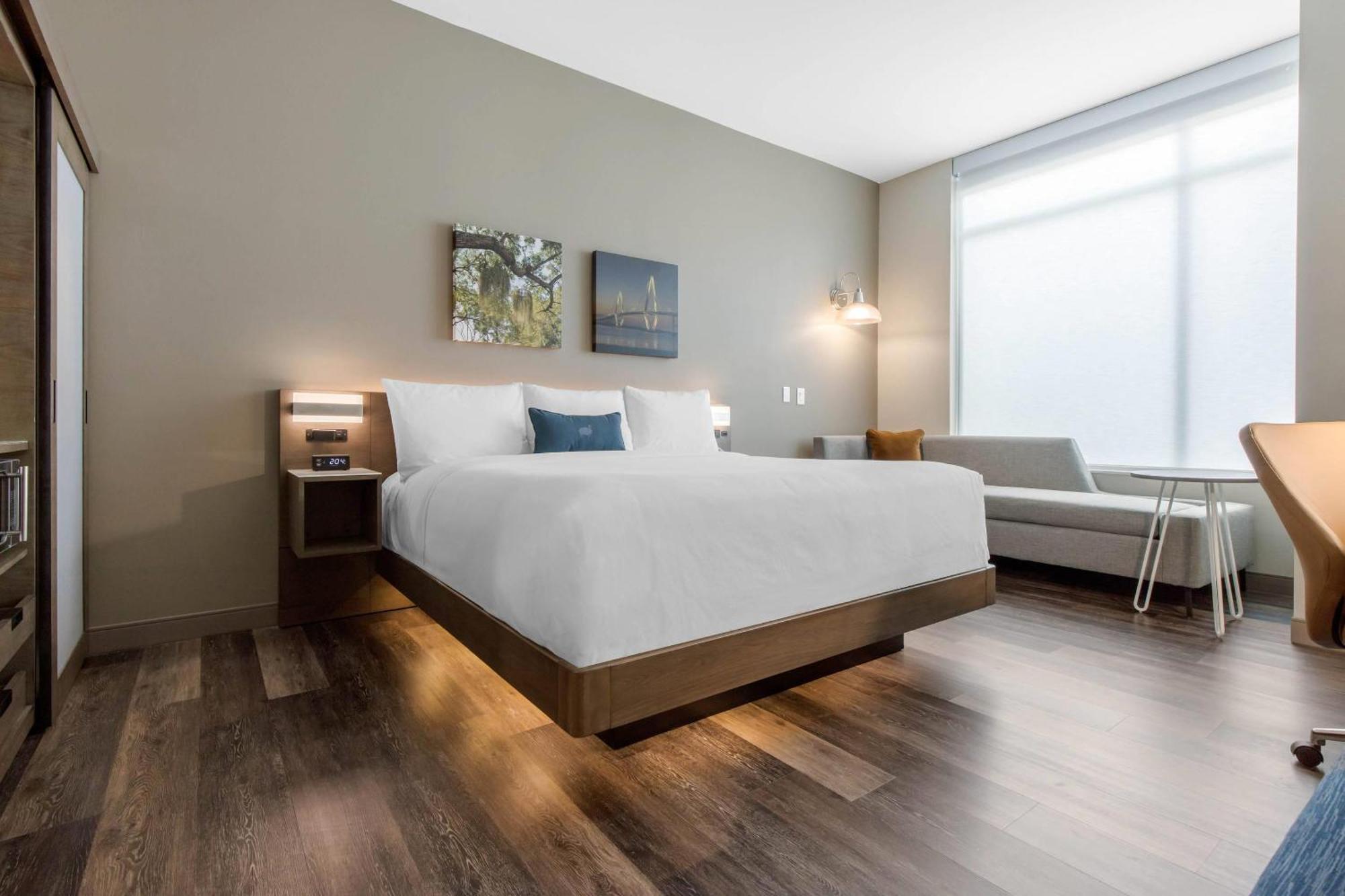 Cambria Mount Pleasant - Hotel