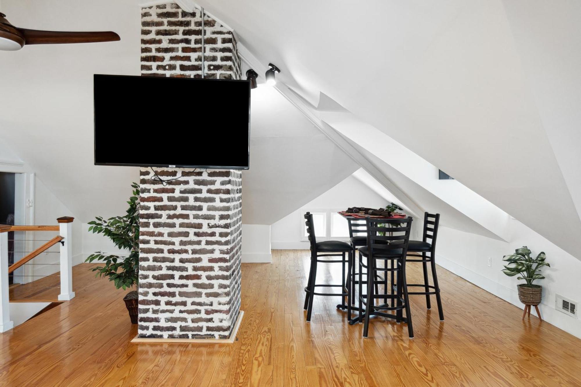 Apartment The At 257