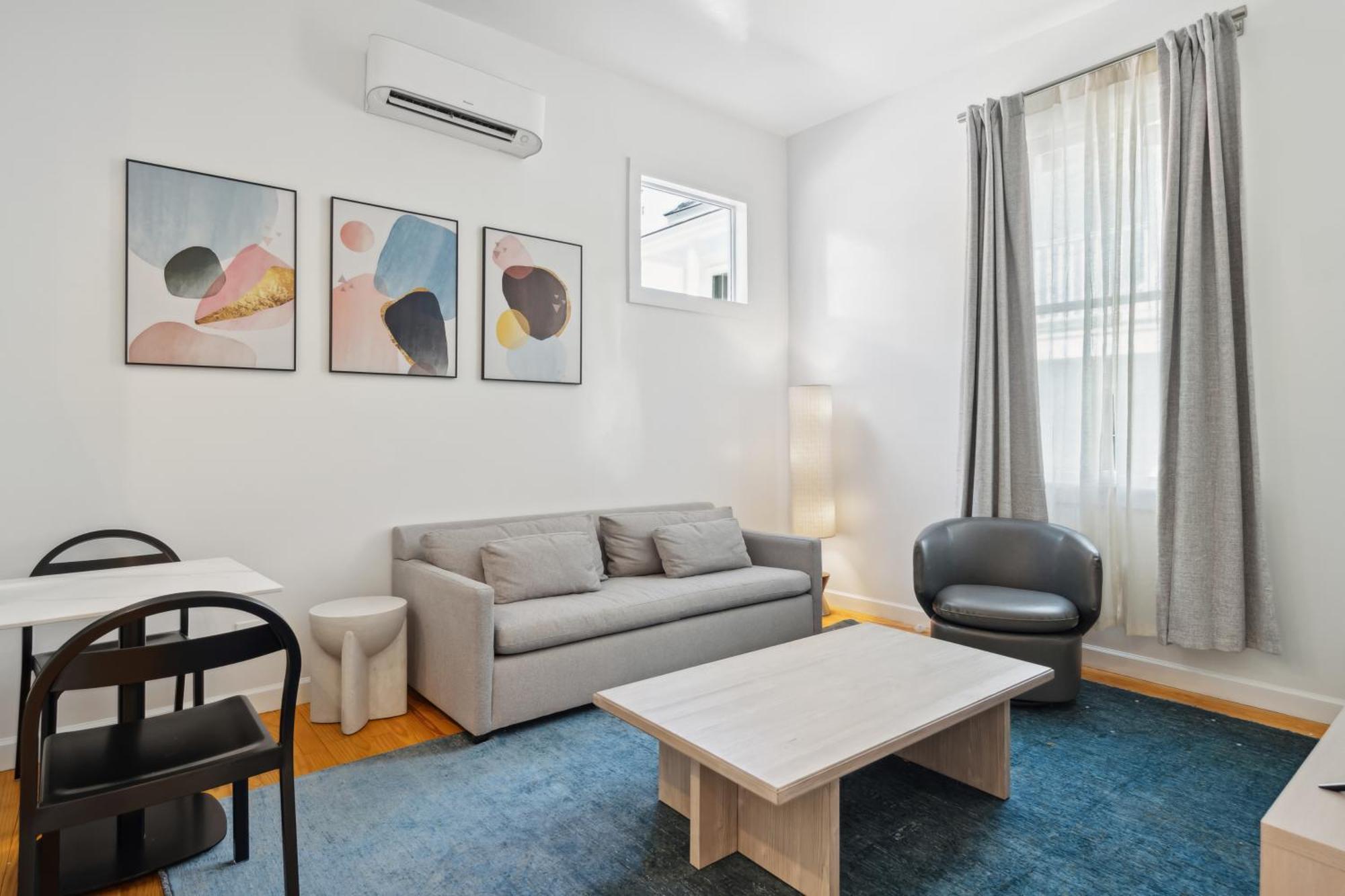 The At 257 Apartment