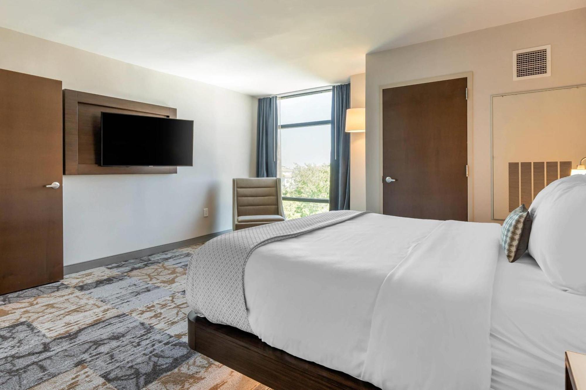 Cambria Riverview Charleston